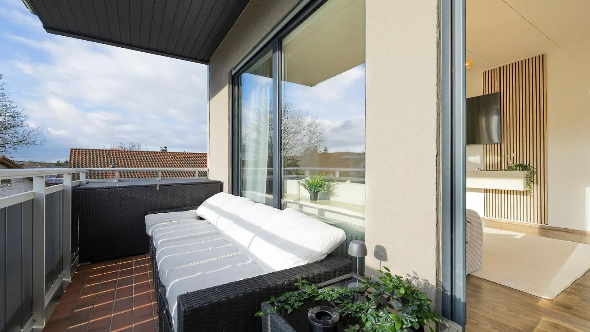 Apartment Luxx Home Mm, Airport- Fuer 7 Personen-Parken-Kueche Trunkelsberg