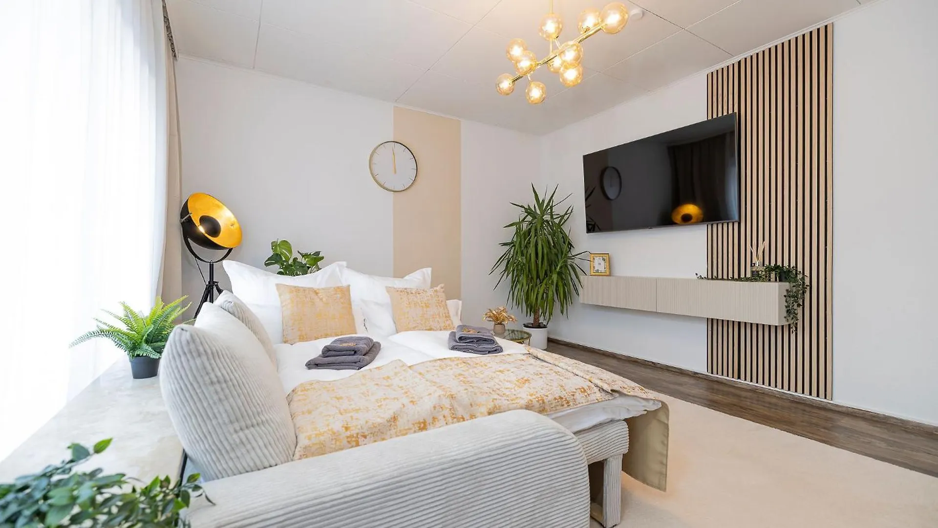 Luxx Home Mm, Airport- Fuer 7 Personen-Parken-Kueche Trunkelsberg