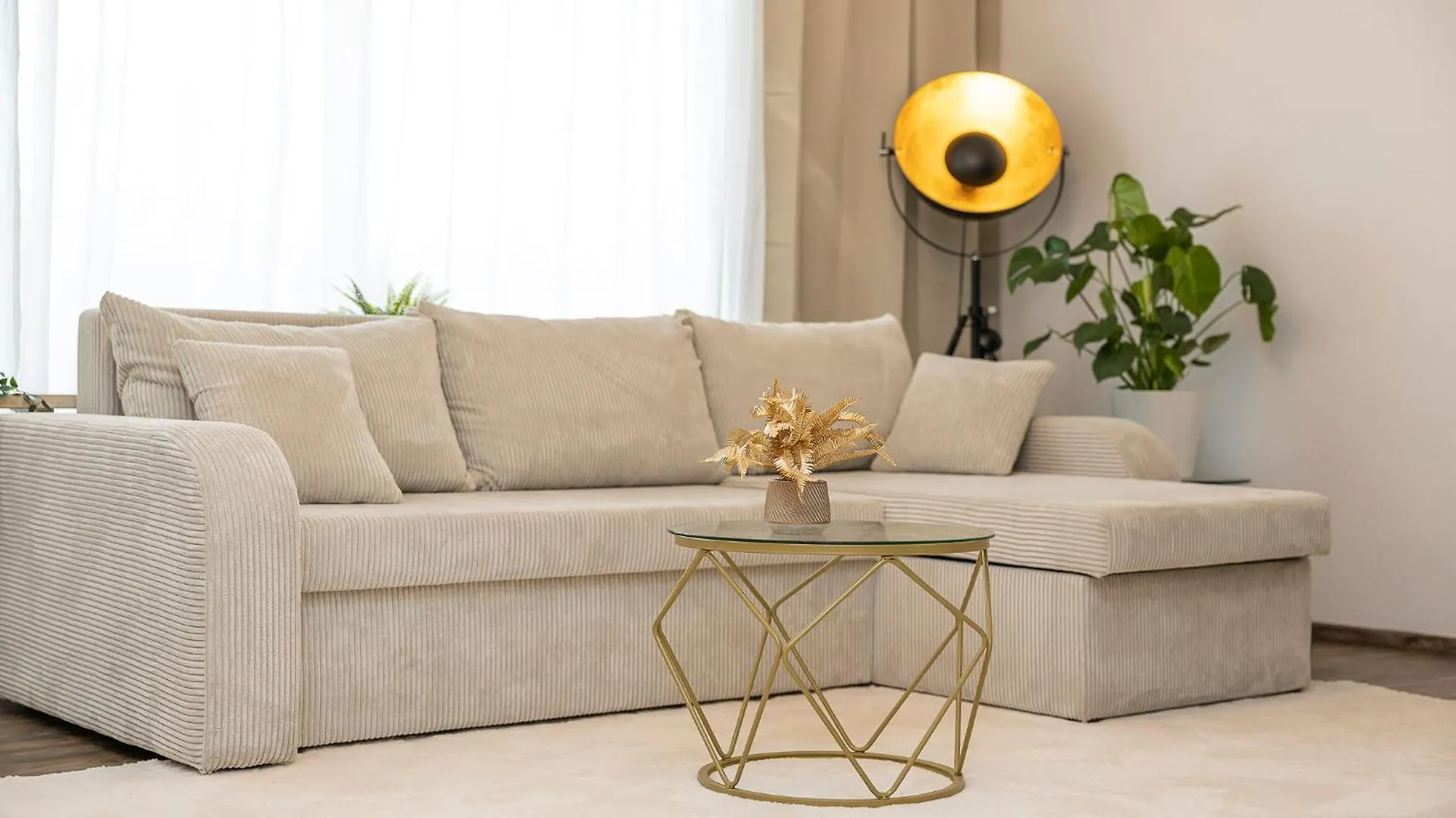 Luxx Home Mm, Airport- Fuer 7 Personen-Parken-Kueche Trunkelsberg Apartment